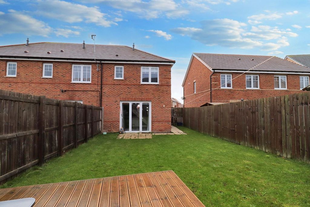 Property photo 3 of 18