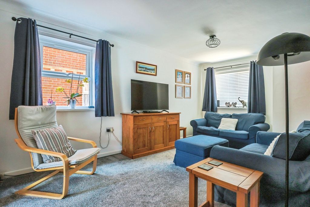 Property photo 2 of 20 Pbox-Img.Jpg