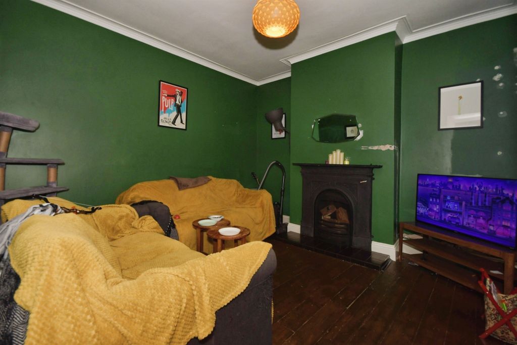 Property photo 2 of 12