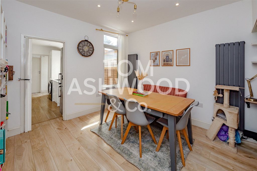 Property photo 3 of 16 Picture No. 07