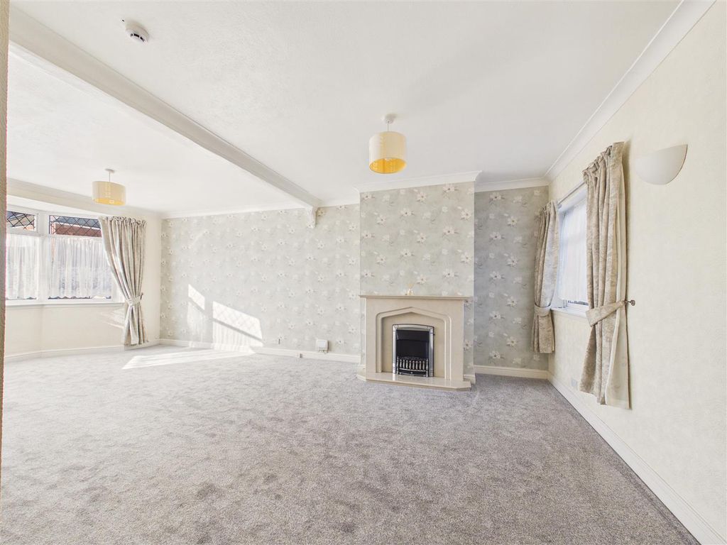 Property photo 3 of 12 Cam05451G0-Pr0109-Still010.Jpg