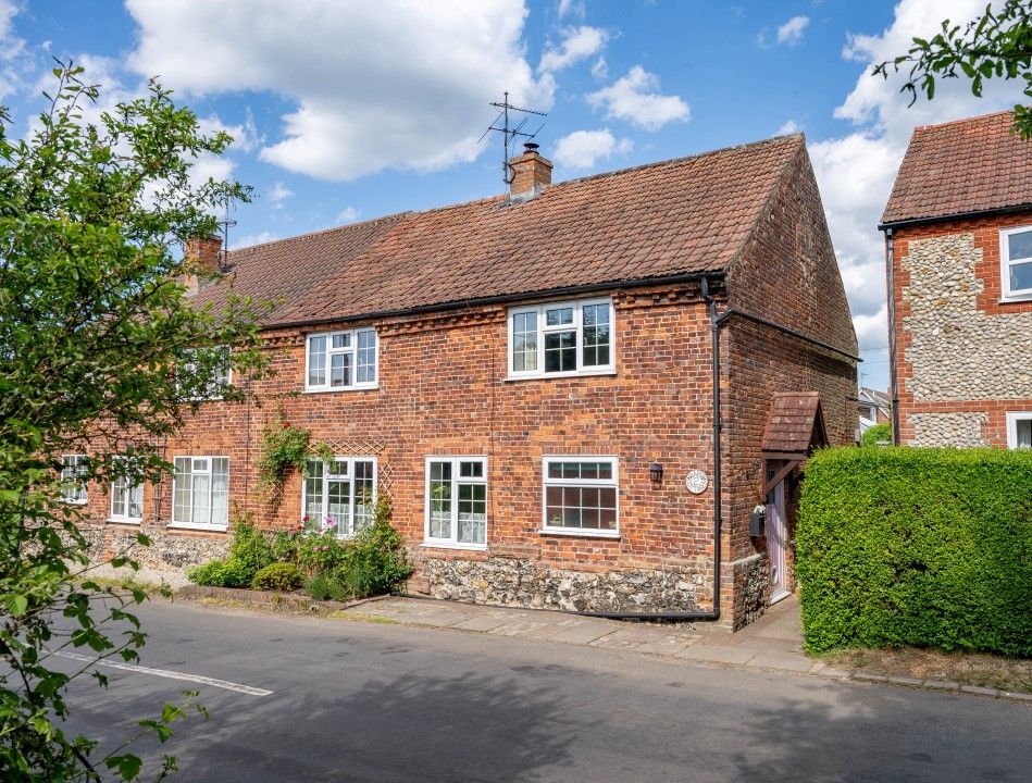 Property photo 1 of 27 Dsc_9701