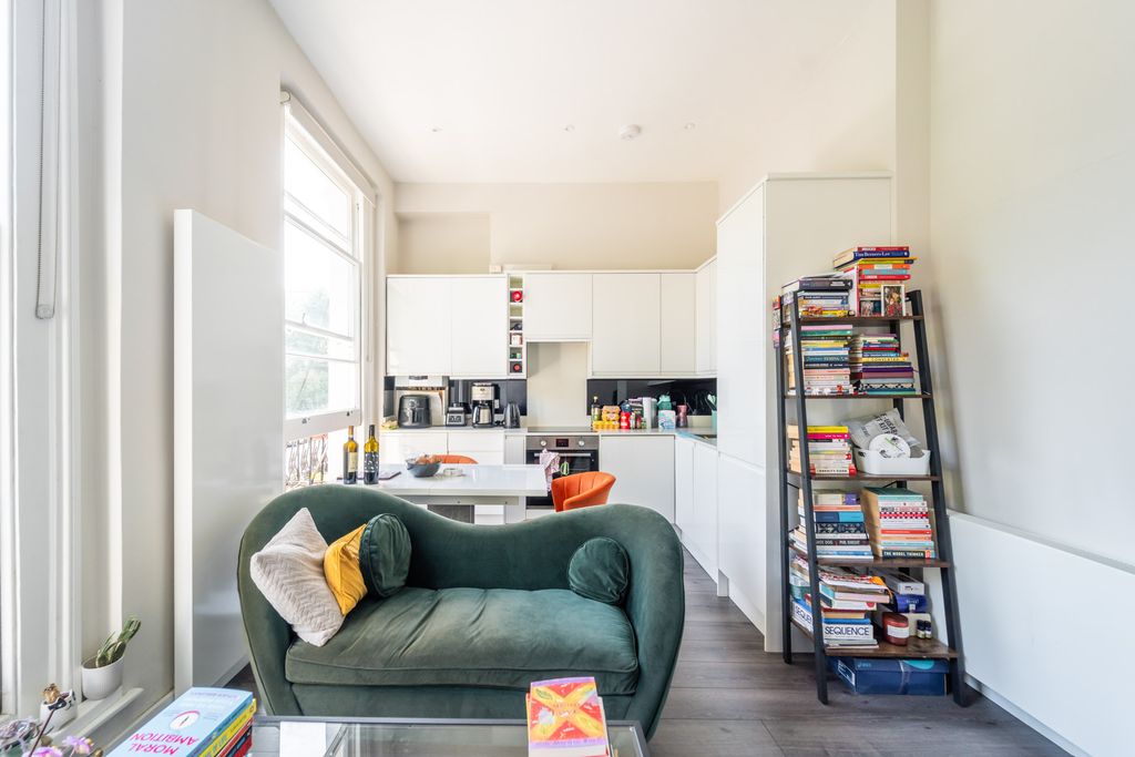 Property photo 2 of 8 Mba01381-Edit