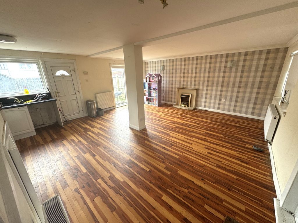 Property photo 2 of 10 2