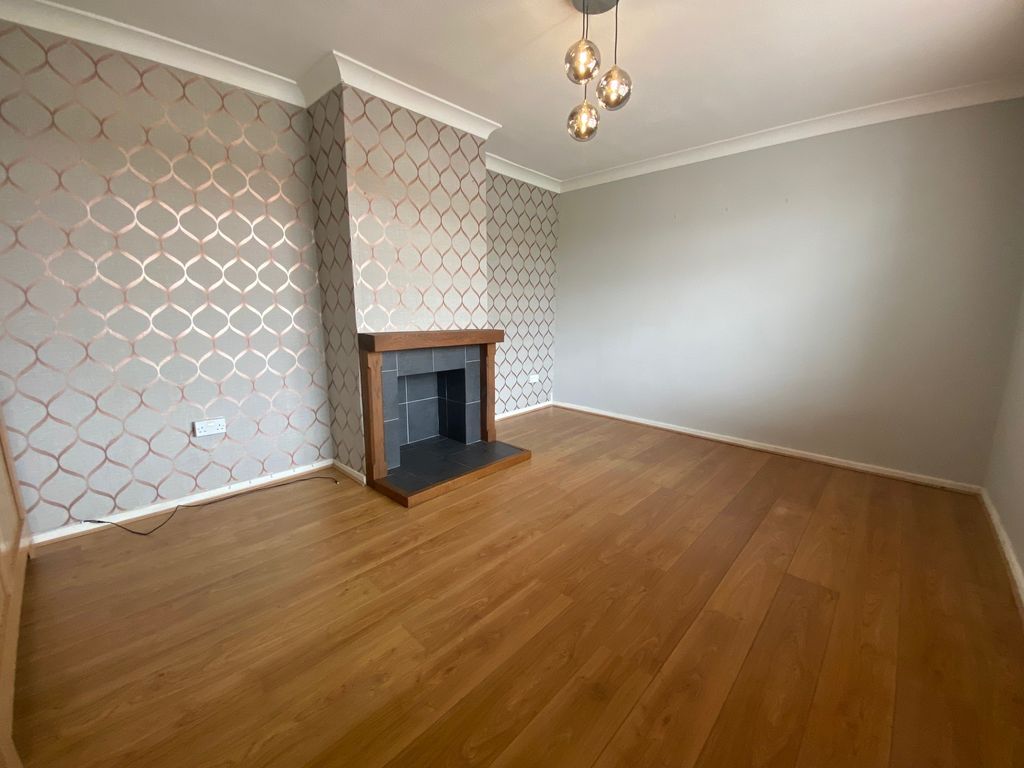 Property photo 2 of 8 Living Room