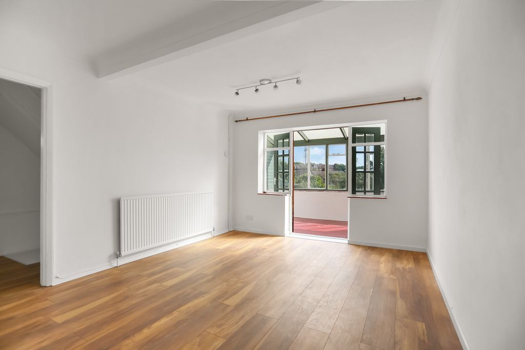 Property photo 3 of 22 296A40722