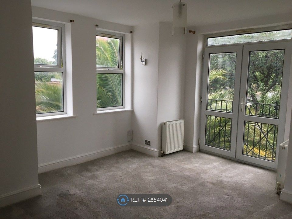 Property photo 1 of 6 Bedroom 1