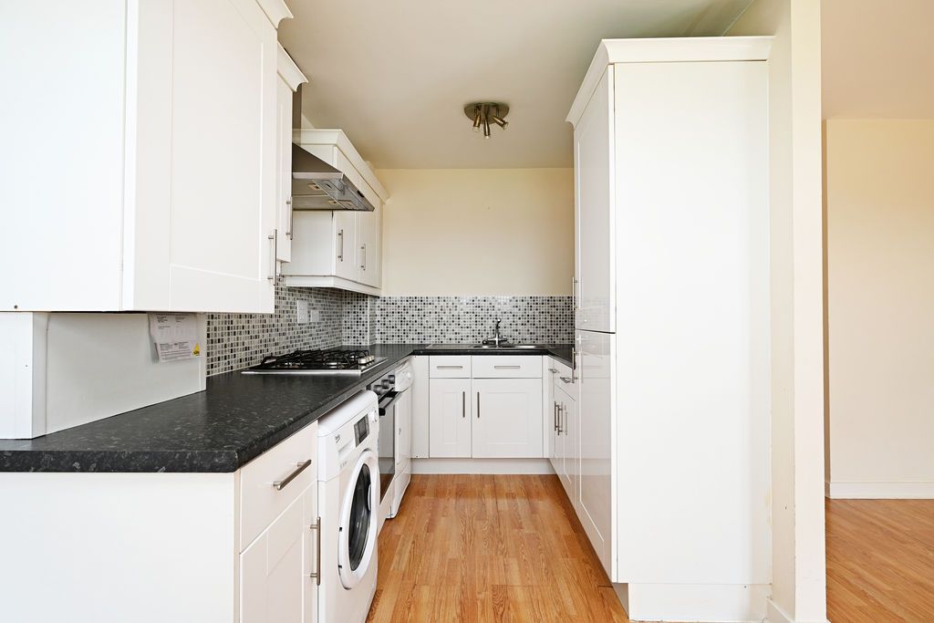 Property photo 2 of 23 Kitchen