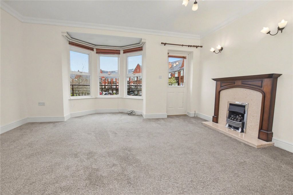 Property photo 3 of 27 Picture 3