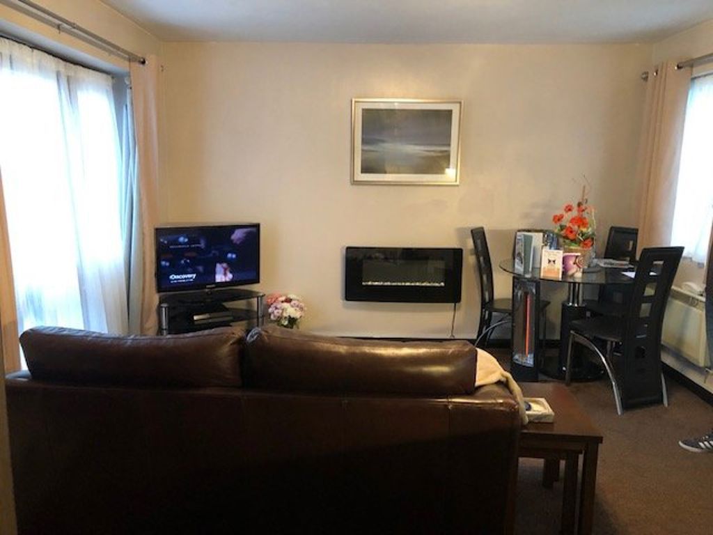 Property photo 3 of 5