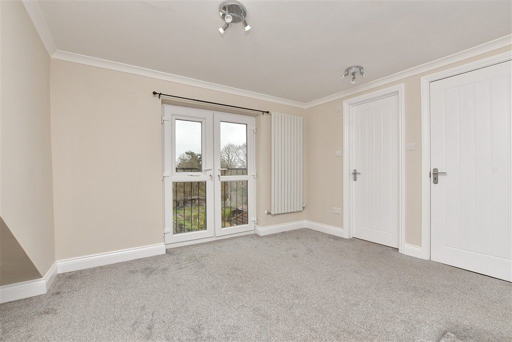 Property photo 2 of 17 Bedroom 1