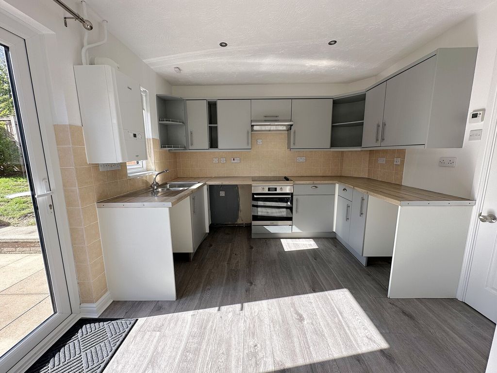Property photo 2 of 12 Kitchen/Diner