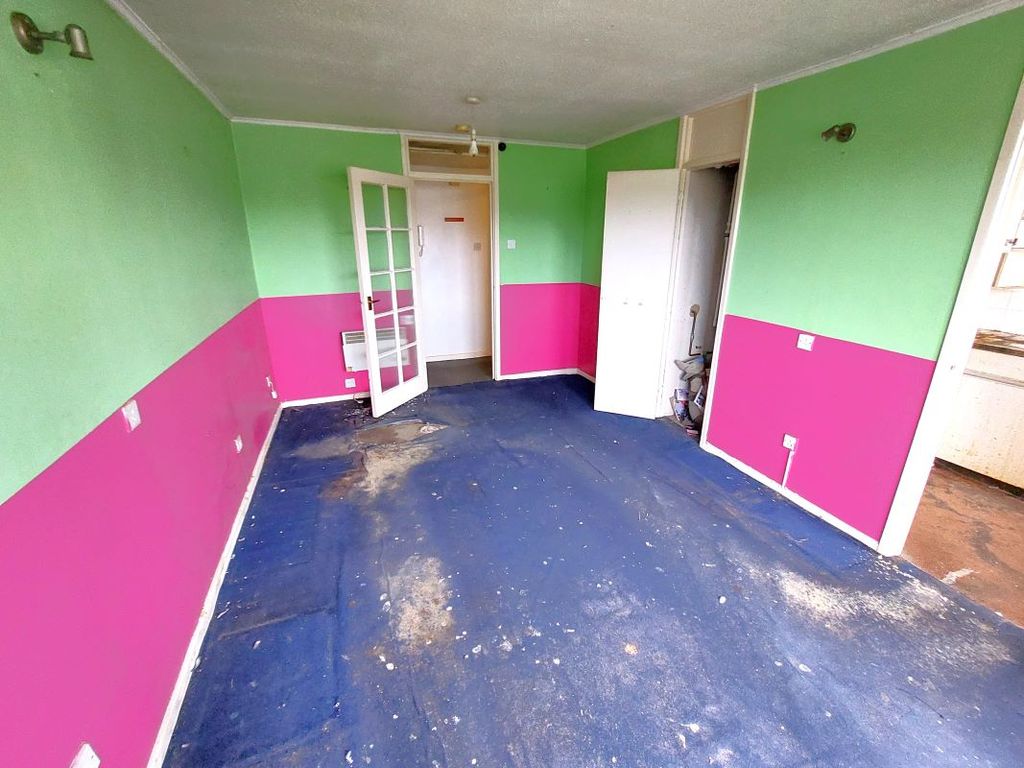 Property photo 3 of 8