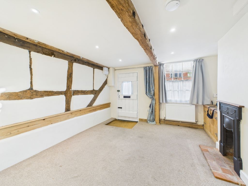 Property photo 3 of 12 Cam01791G0-Pr0206-Still010