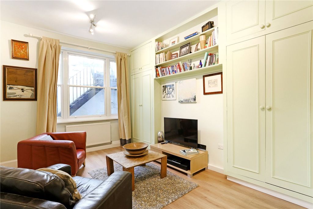 Property photo 1 of 10 Picture No. 16