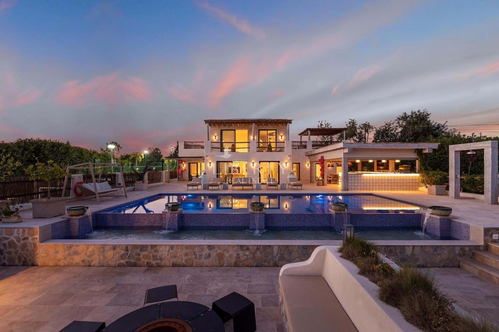 Property photo 1 of 30