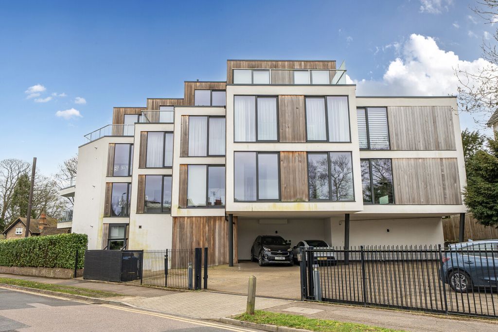 Property photo 2 of 14 1436021-3-69c2Aba...