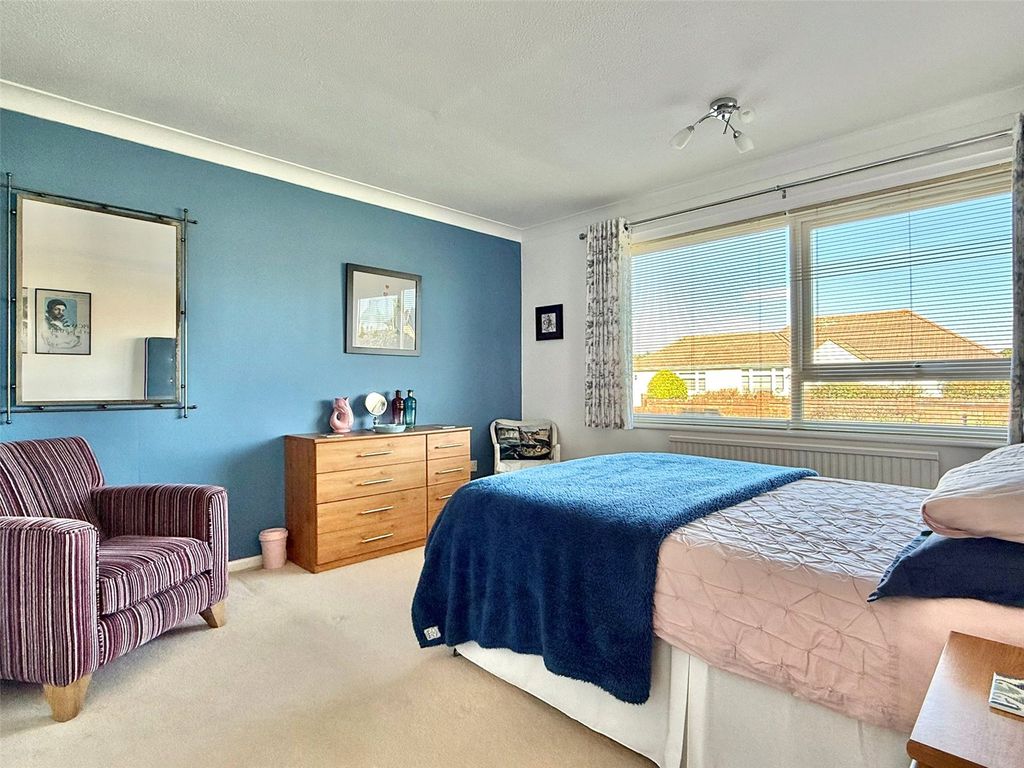 Additional image 9 of 2 bed flat for saleManderley, Sea Road, Milford On Sea, Lymington SO41