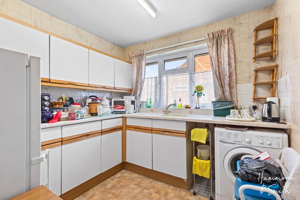 Property photo 3 of 15