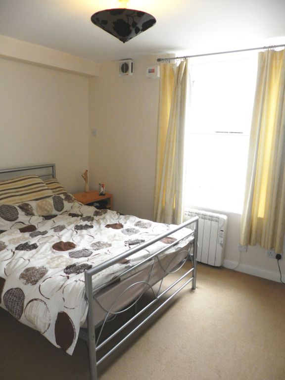 Property photo 3 of 4