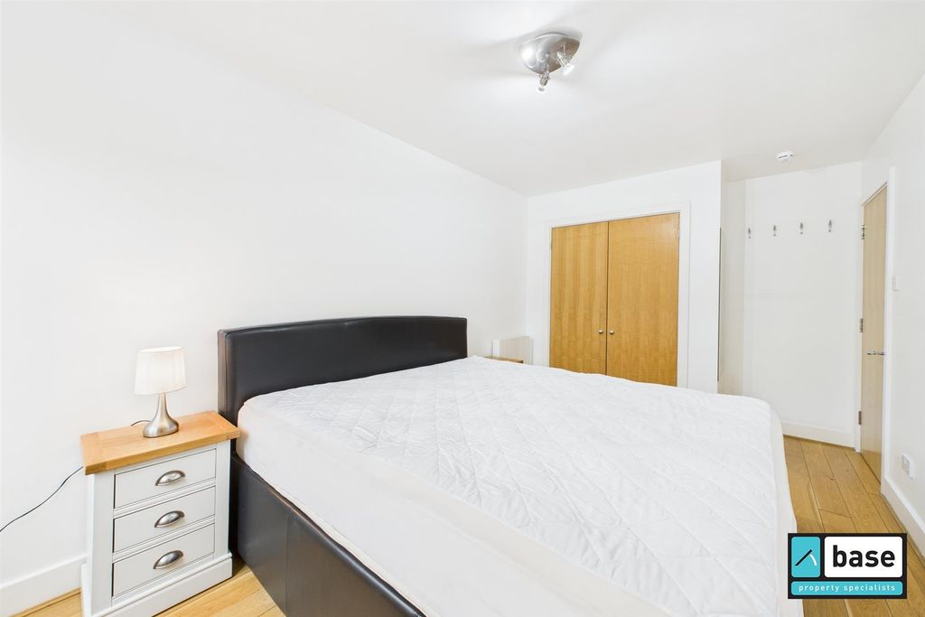 Property photo 3 of 17 Bedroom One