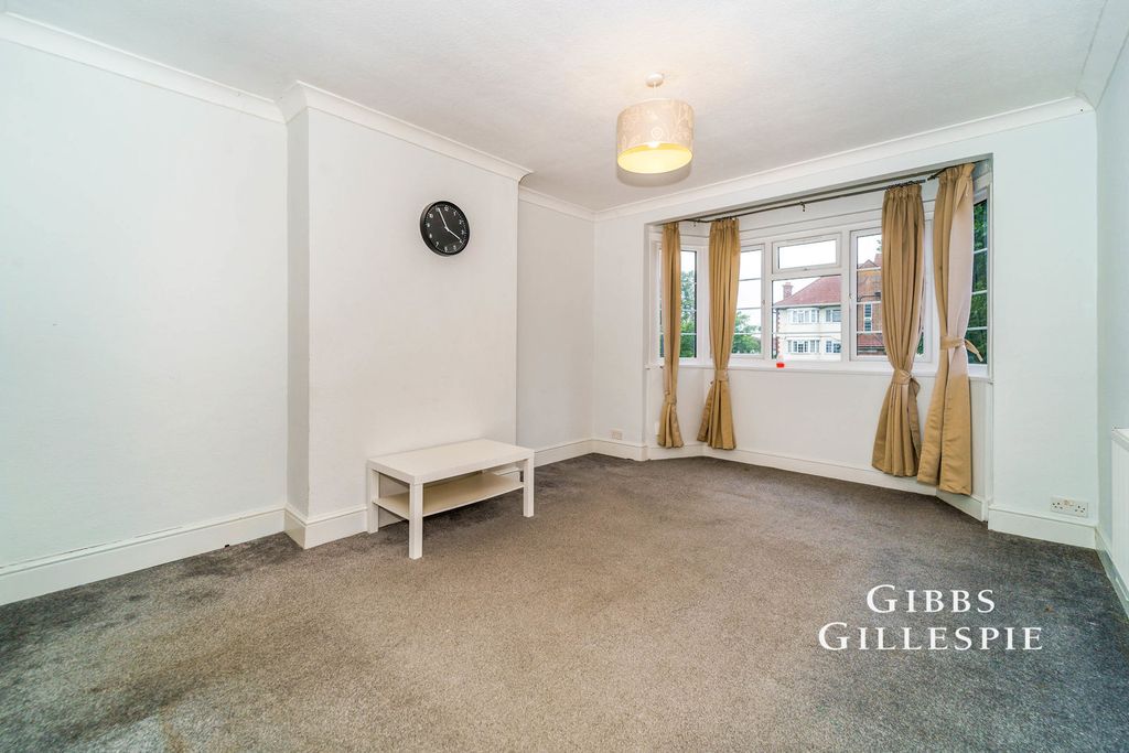 Property photo 1 of 10 Photo