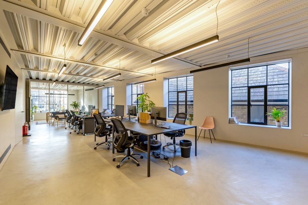 Property photo 3 of 6