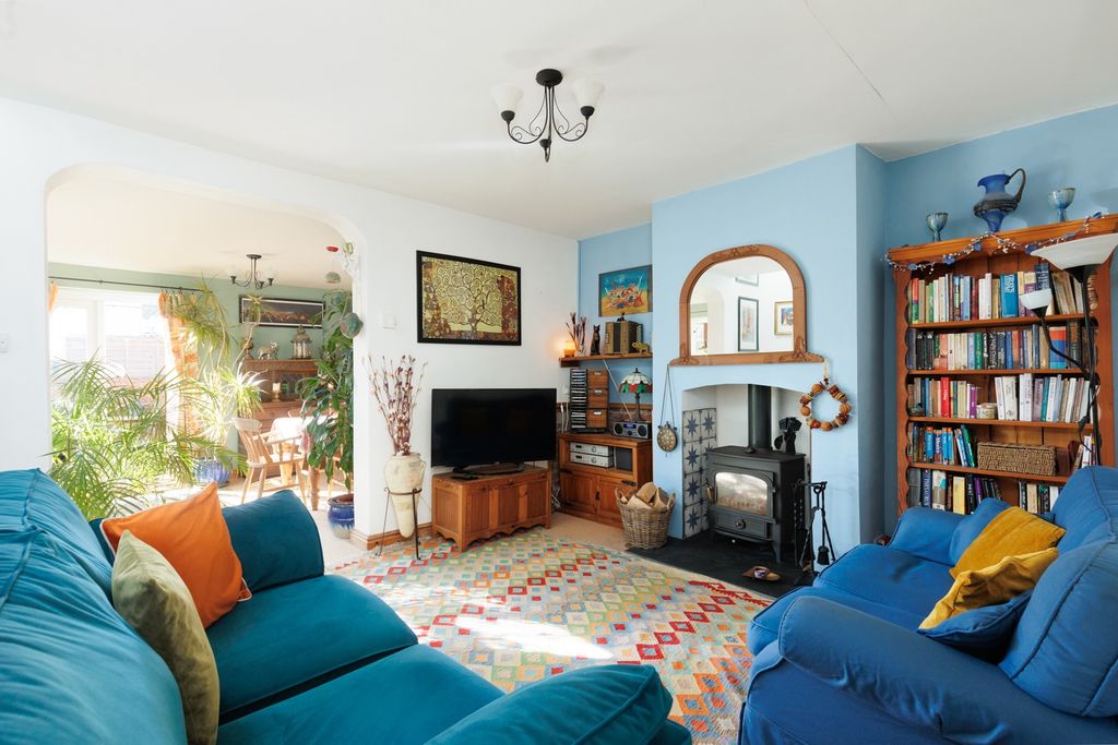 Property photo 3 of 19 4538885