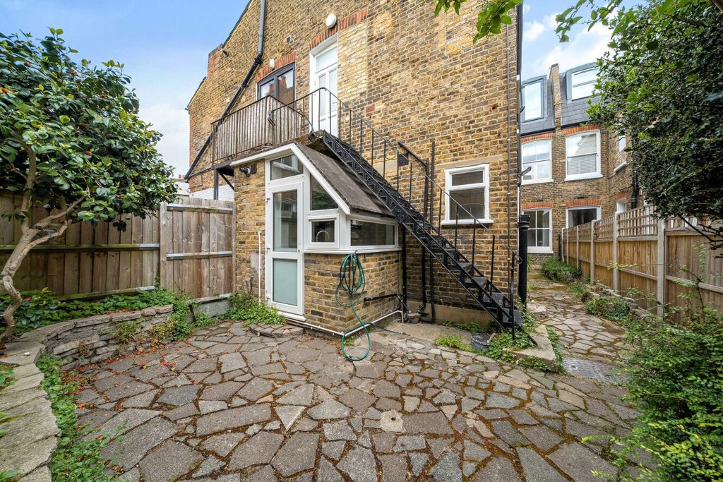 Property photo 2 of 12 1-6A06d9A6E8485-1...