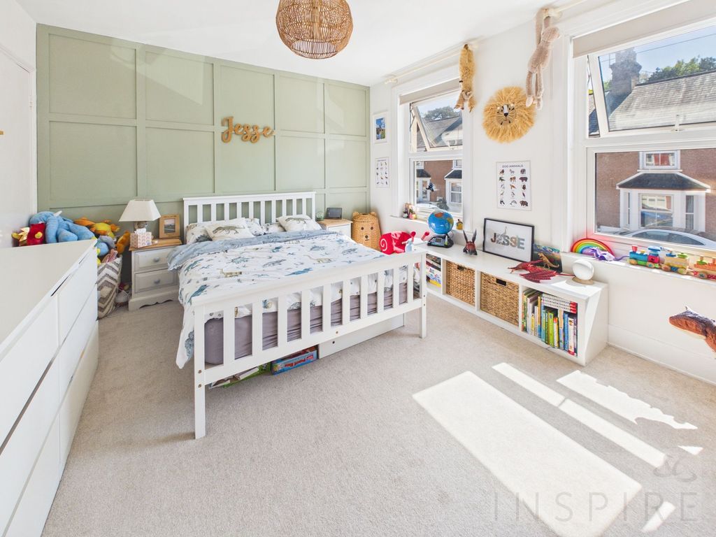 Property photo 3 of 15