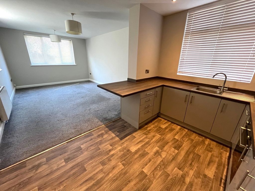 Property photo 3 of 12 9G