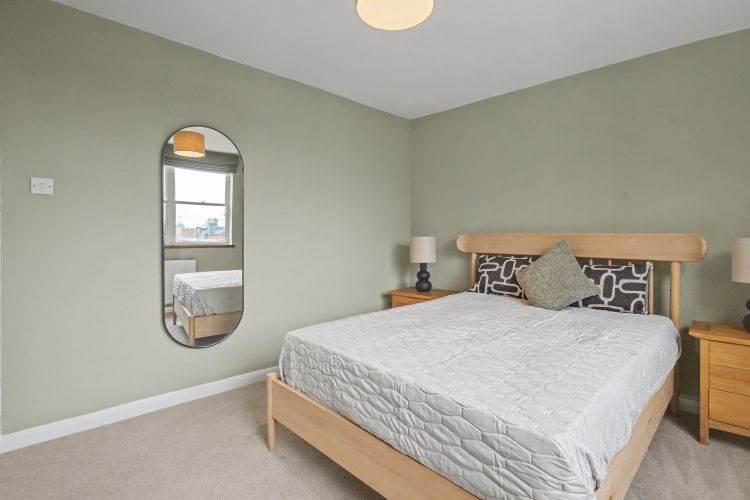 Property photo 3 of 5 320404