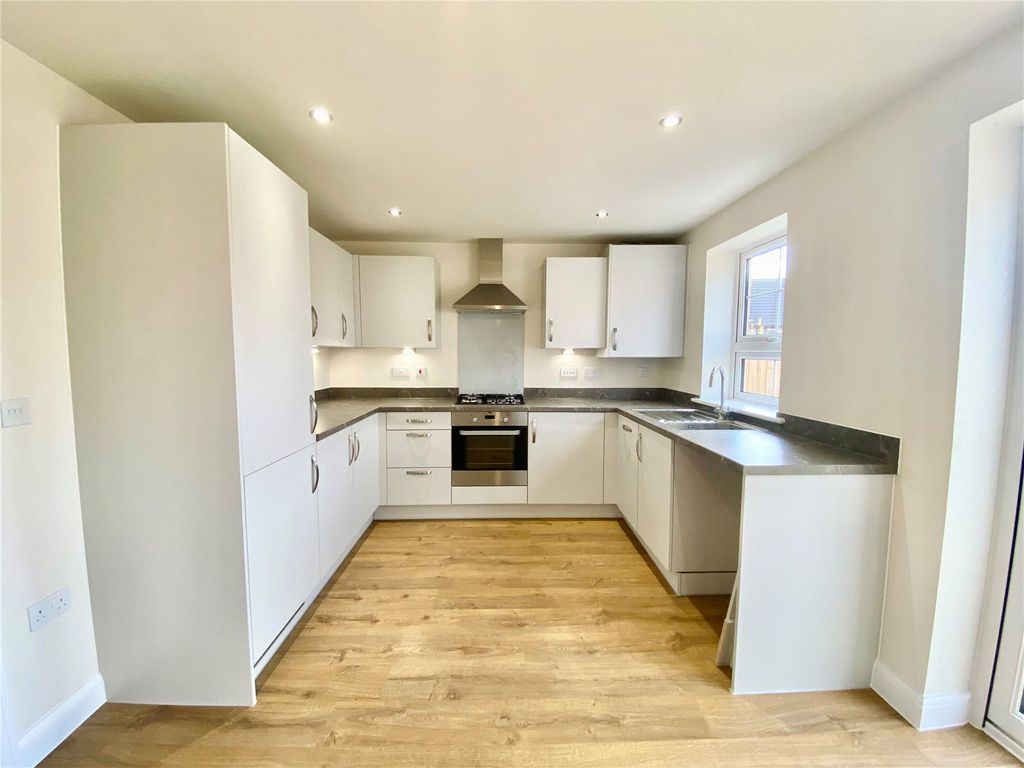 Property photo 2 of 13 Picture No. 03