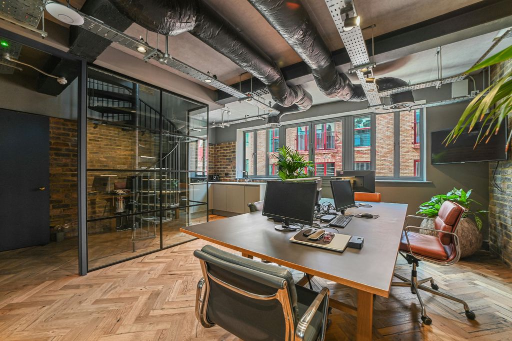 Property photo 1 of 15 MD-Bericote-8Tottenhammews-16.Jpg