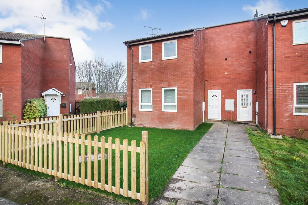 Property photo 1 of 7