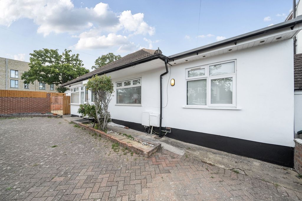 Property photo 1 of 20 External