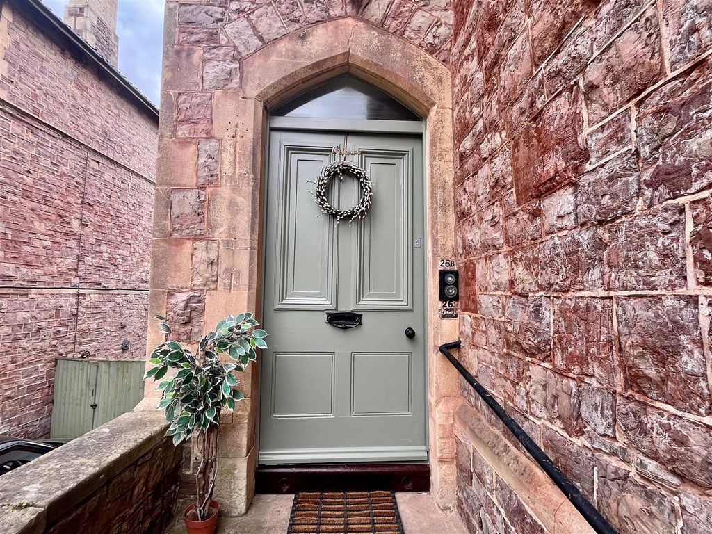 Property photo 2 of 16 Entrance