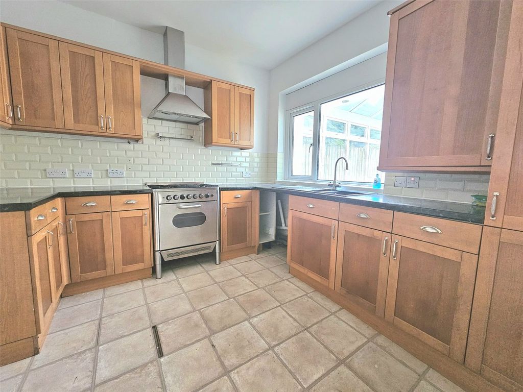 Property photo 2 of 12 Picture No. 08
