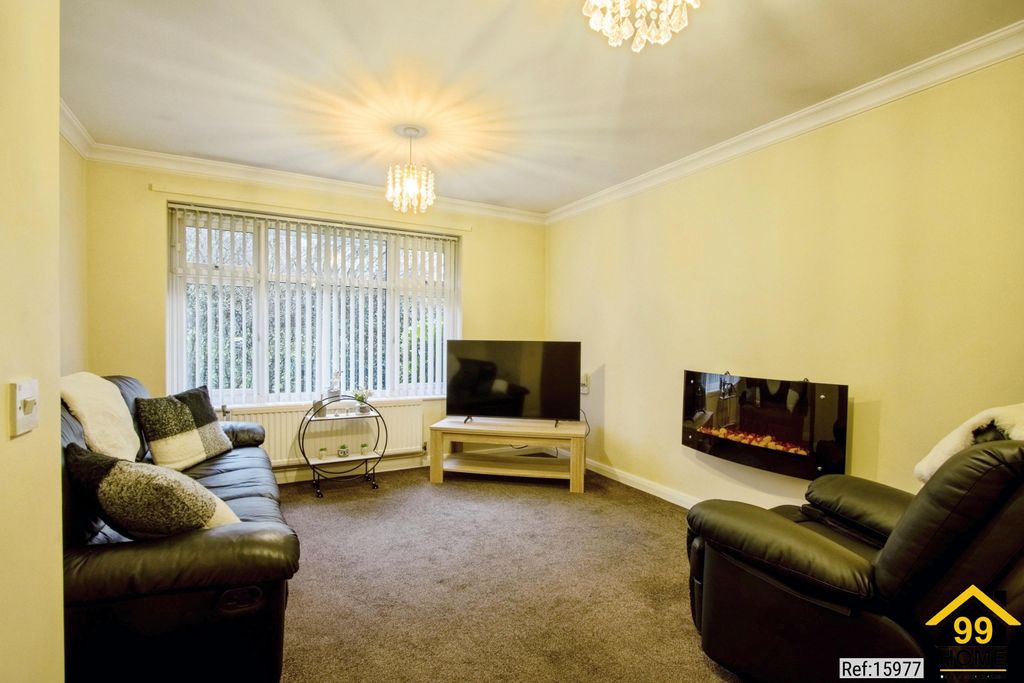 Property photo 3 of 16 Photo 2