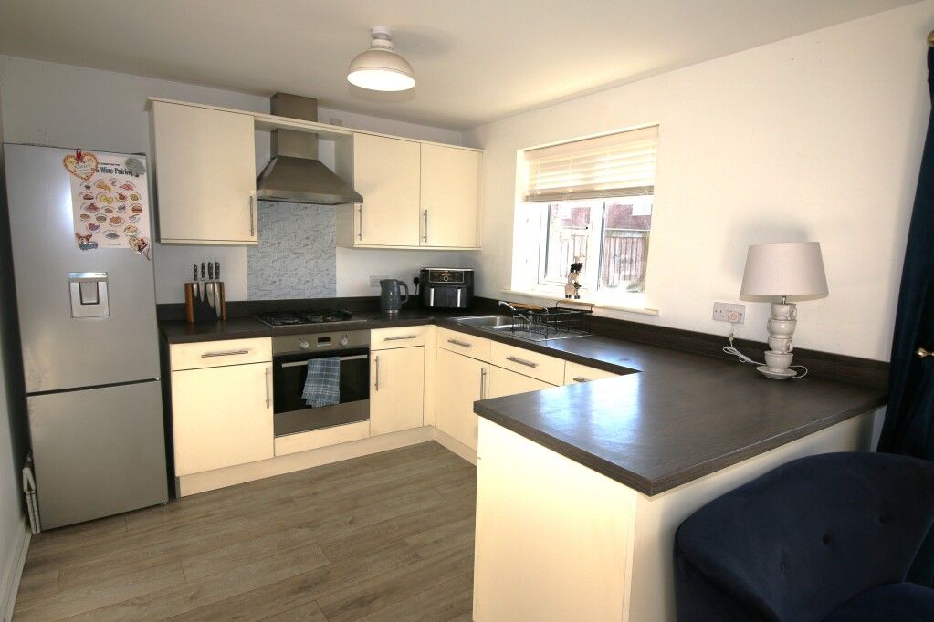 Property photo 2 of 16 Picture No. 19