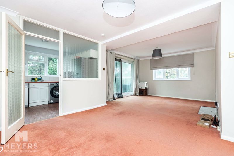 Property photo 2 of 14 Photo 4