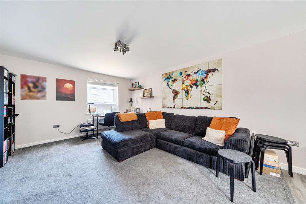 Property photo 3 of 21 1446908-3-69De4377d44Fe.Jpg