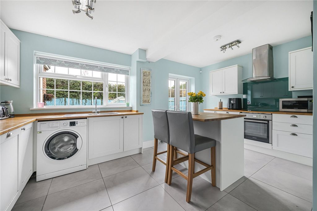 Property photo 2 of 21 Picture No. 09