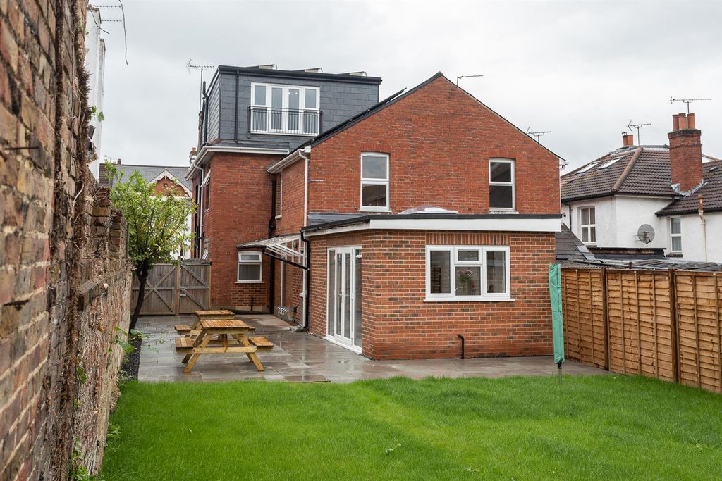 Property photo 1 of 8 5D-207182.Jpg