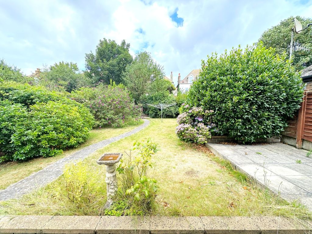 Property photo 3 of 17