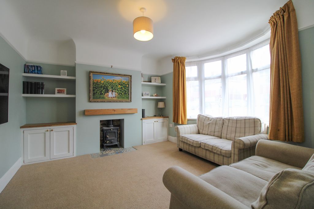 Property photo 2 of 13