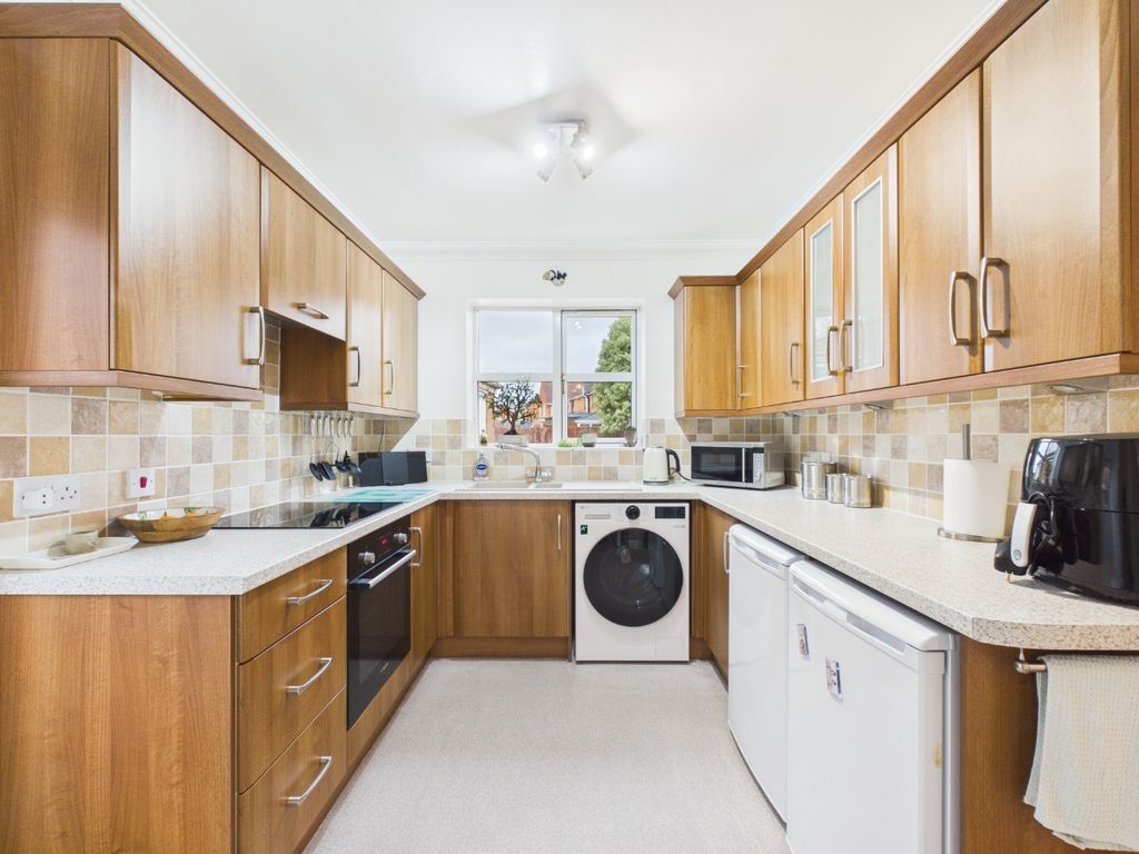 Property photo 3 of 15 4951147