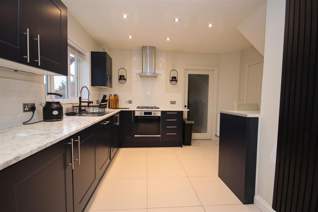 Property photo 3 of 14 Img_0422.Jpg