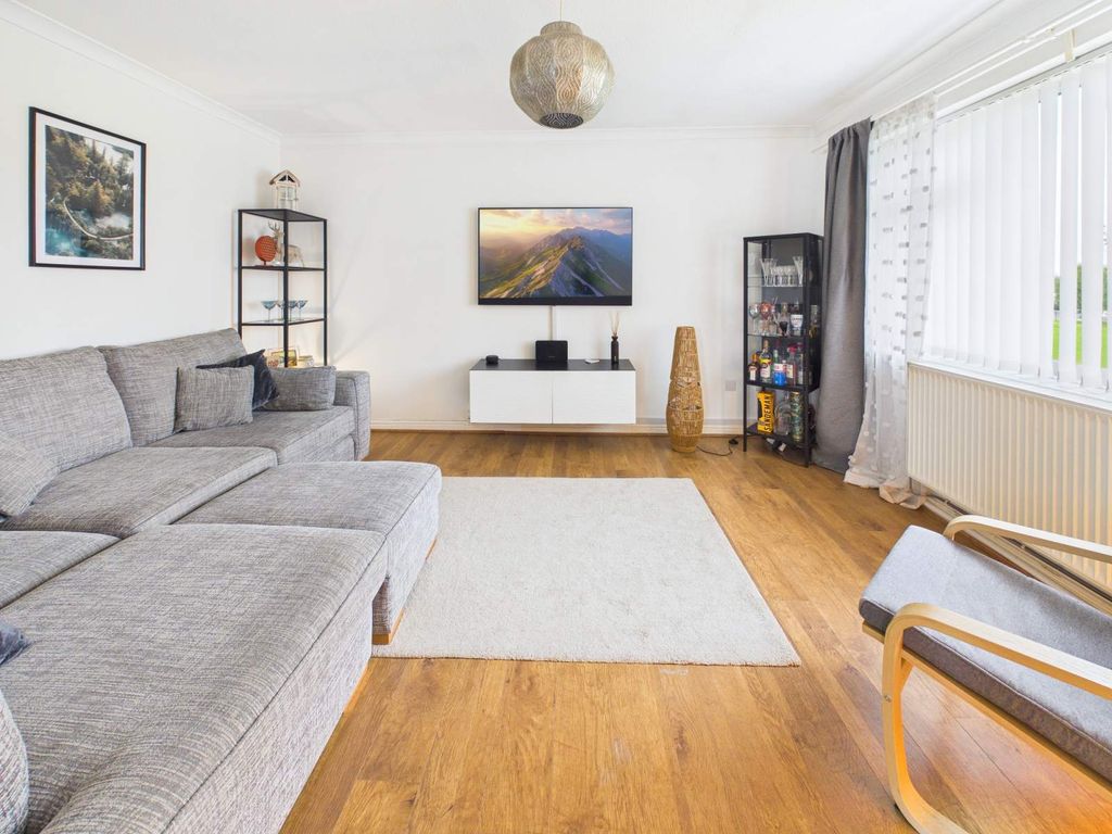 Property photo 2 of 14 Living Room