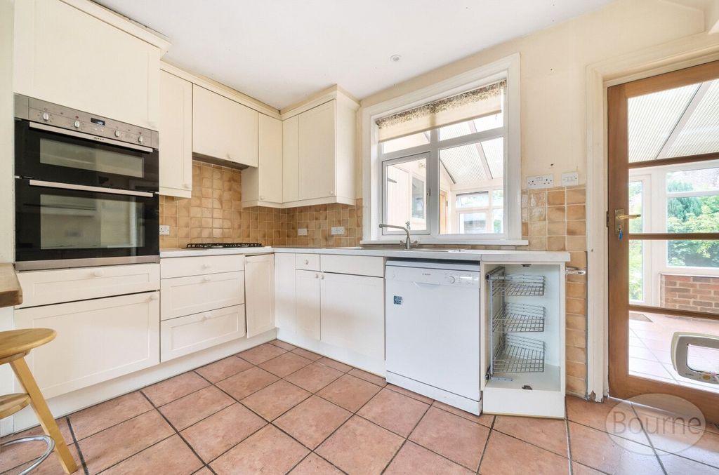 Property photo 3 of 19 Picture No. 13